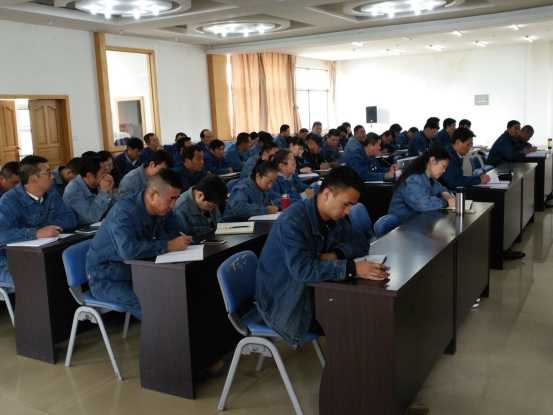 �й��ຣk8����������ҵͶ�����޹�˾ίԱ���ٿ����쵳ί�����������ѧϰ���󼯻�