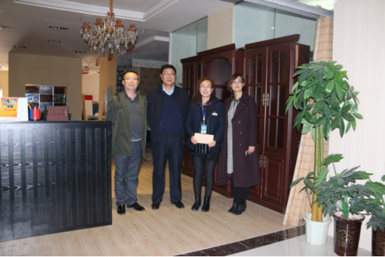 ������Ա��  չ�����緶