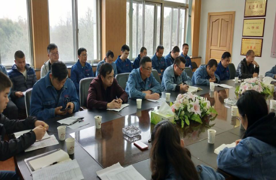 �й��ຣk8����������ҵͶ�����޹�˾ίԱ�� �ٿ���ҵ�������������ײ���̸��