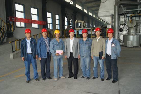 �����쵼�߷�ο���²�һ�����ѵ�Ա