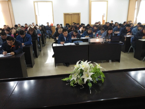 �й��ຣk8����������ҵͶ�����޹�˾ίԱ�� �ٿ����쵳ί������ھŴ�ѧϰ���󼯻�