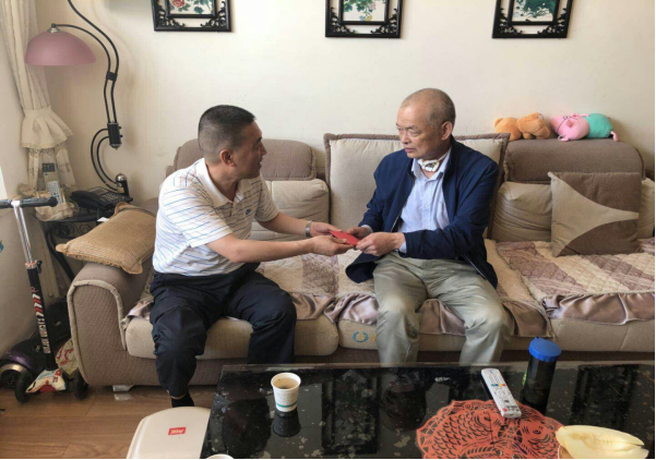 �߷�ο�����ѵ�Ա  ��֯��ע��ů����